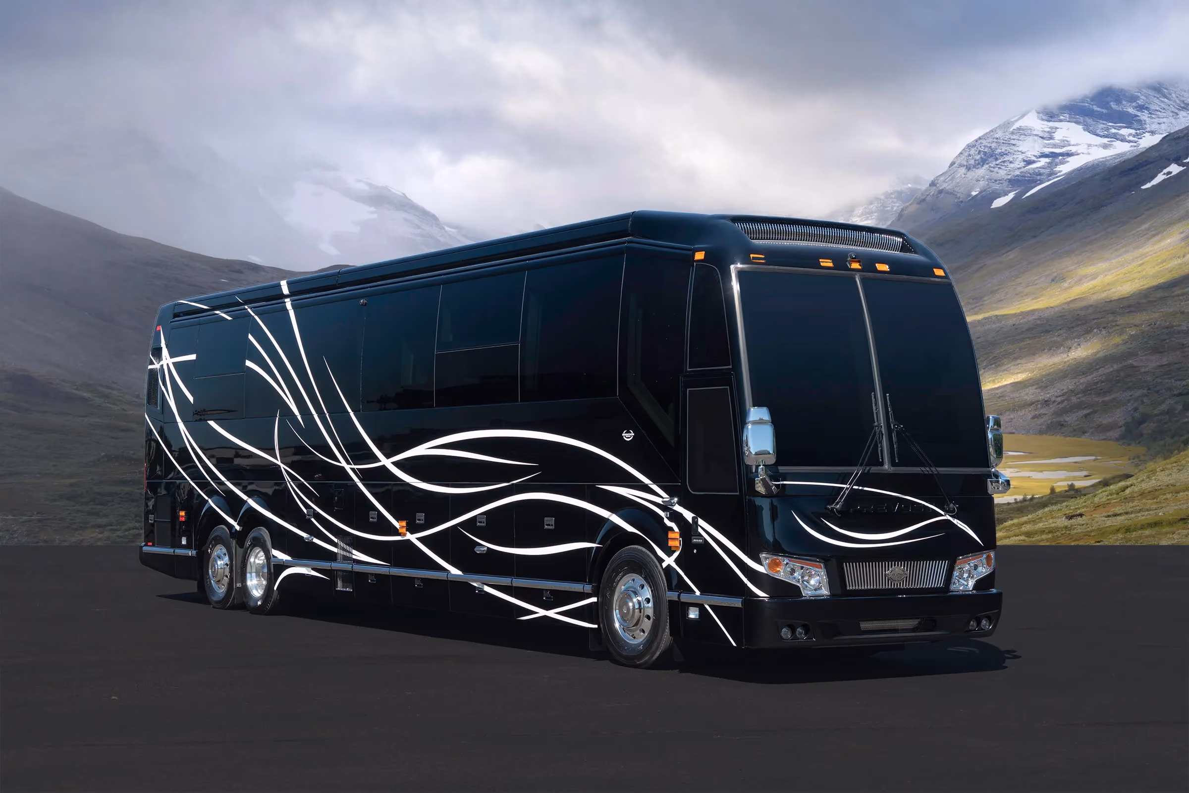 Exterior of Marathon Coach #1323