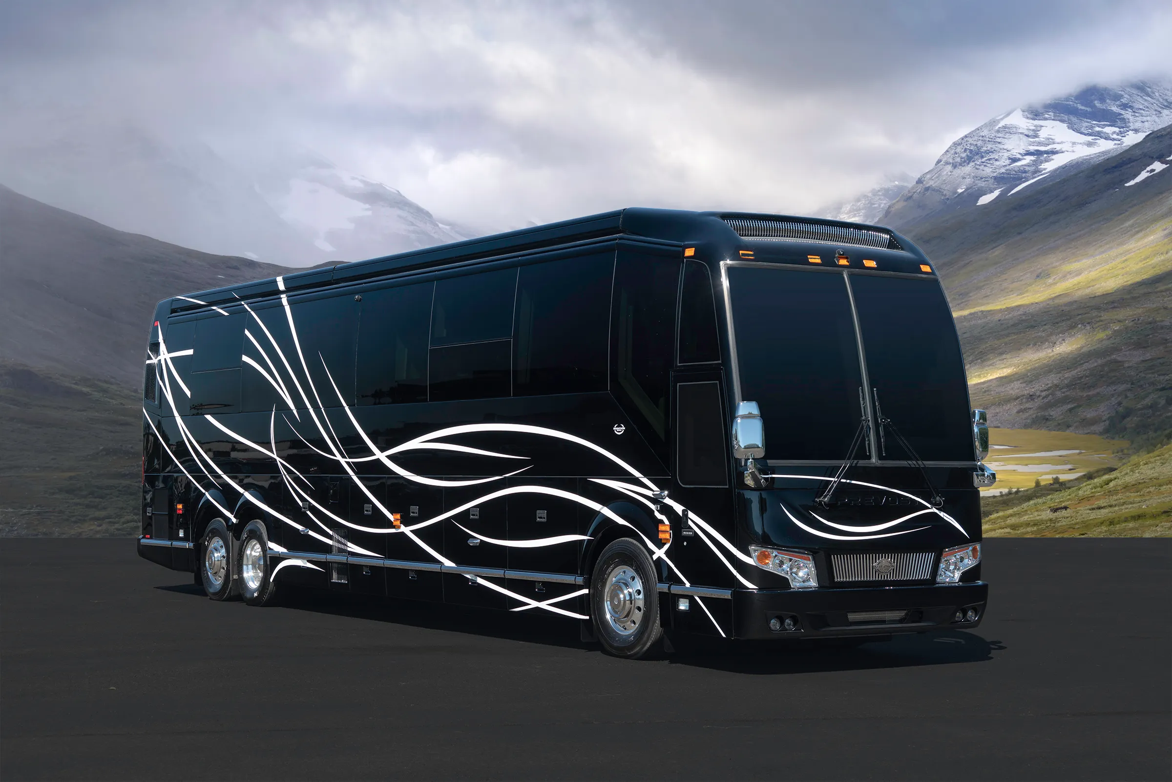 Exterior of luxury Marathon Coach #1323 built on a Prevost chassis | Luxury Motorcoach for Sale