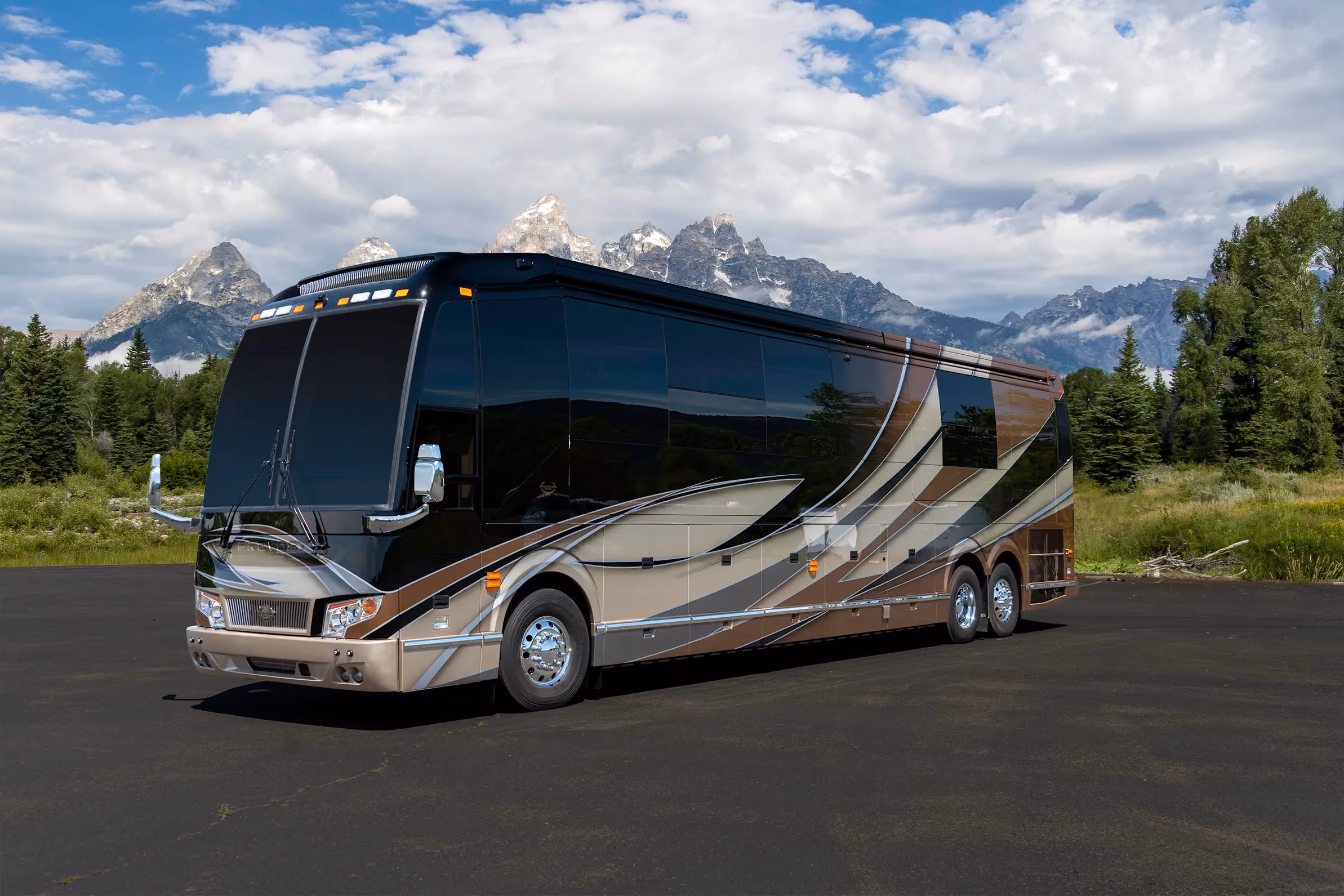 Exterior of luxury Marathon Coach #1322 built on a Prevost chassis | Luxury Motorcoach for Sale
