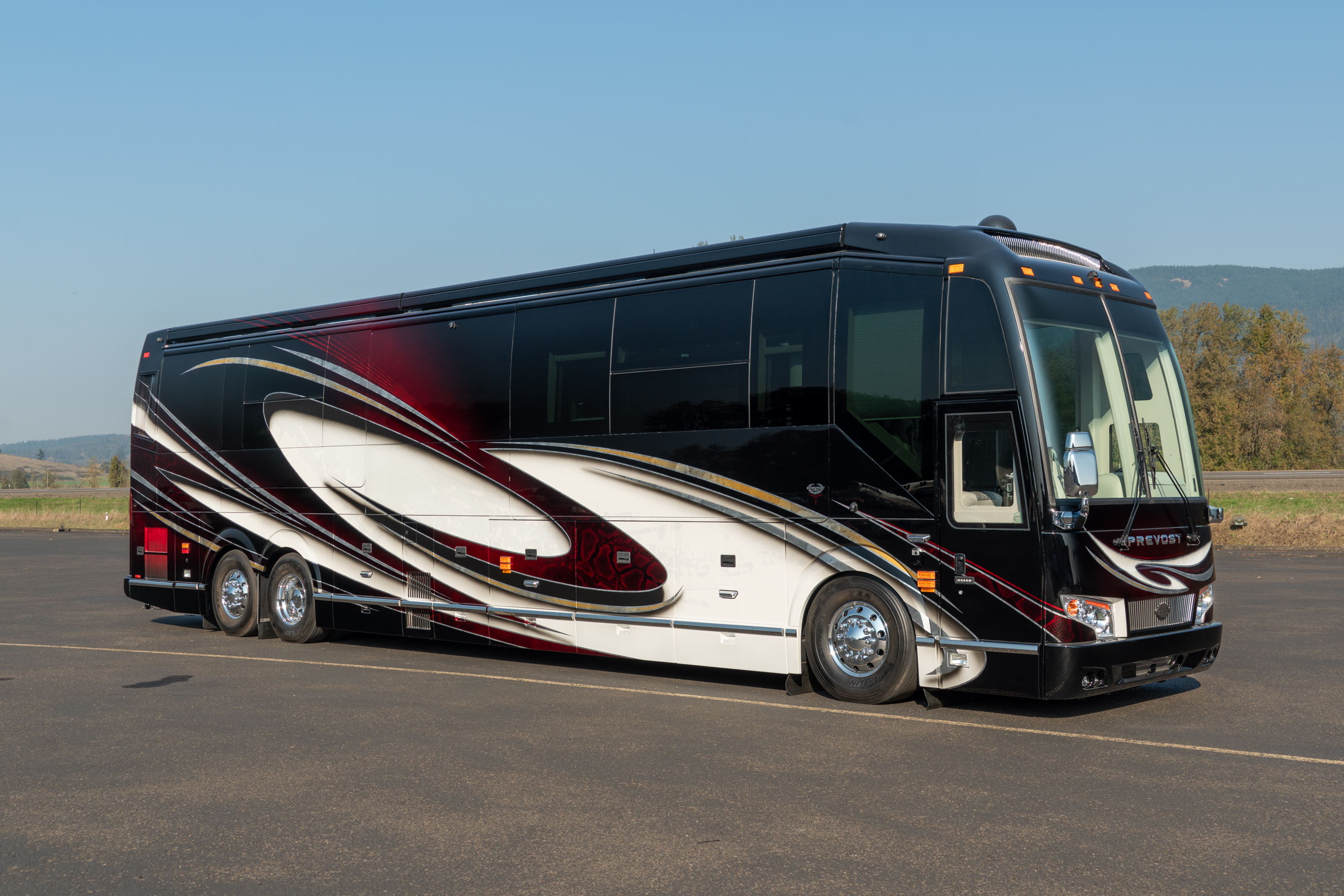 Exterior of Marathon Coach #1329