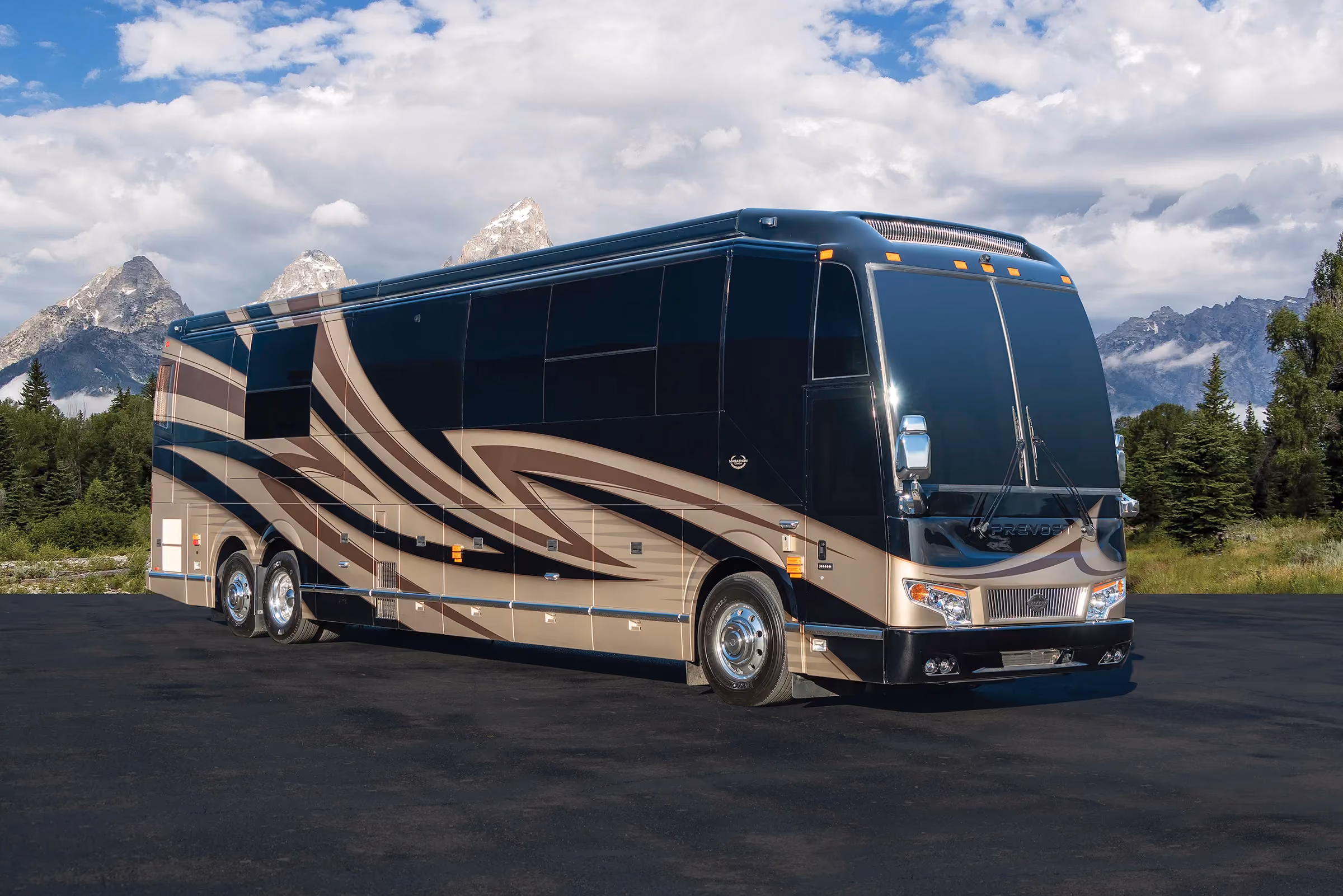 Exterior of Marathon Coach #1332