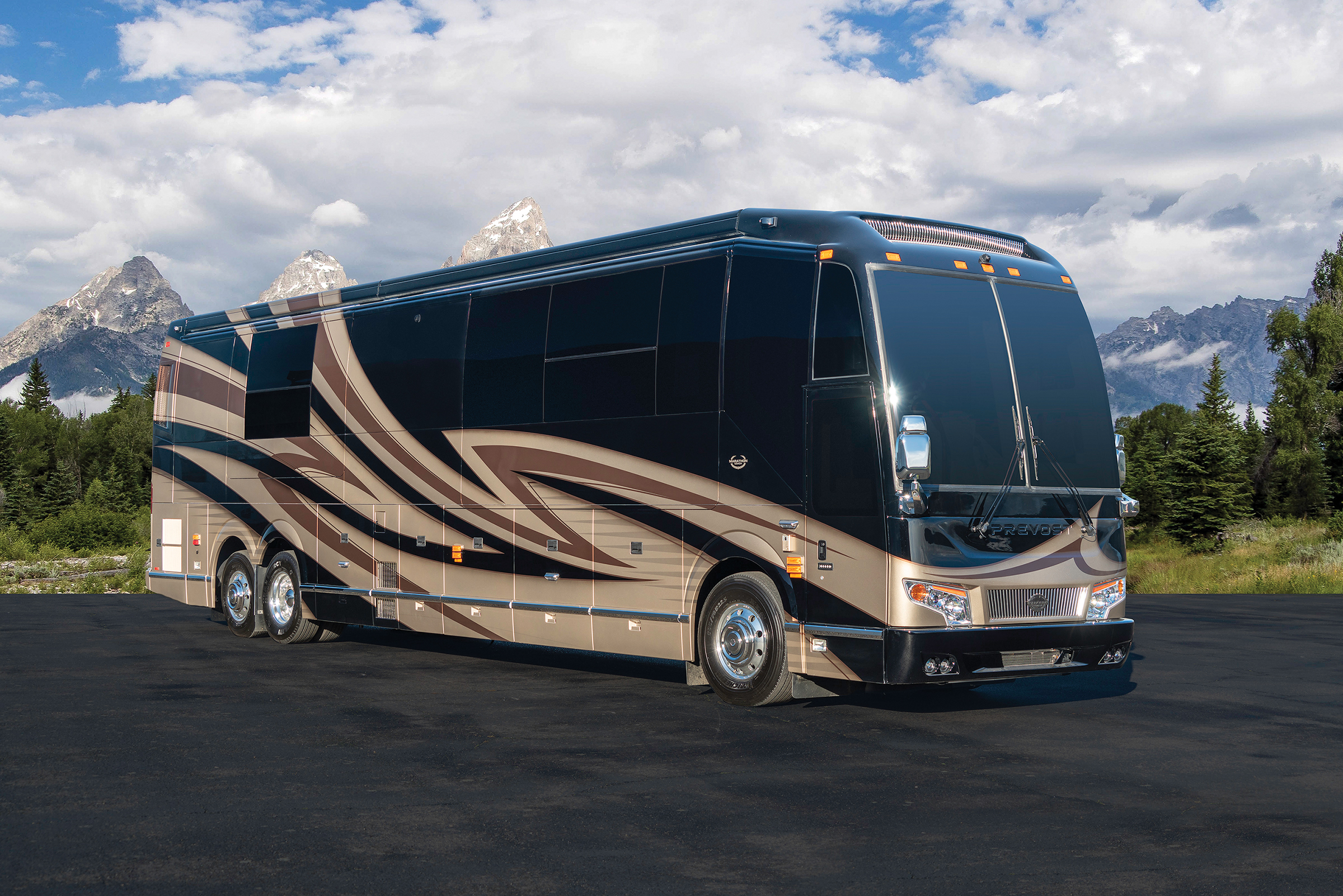Exterior of Marathon Coach #1332