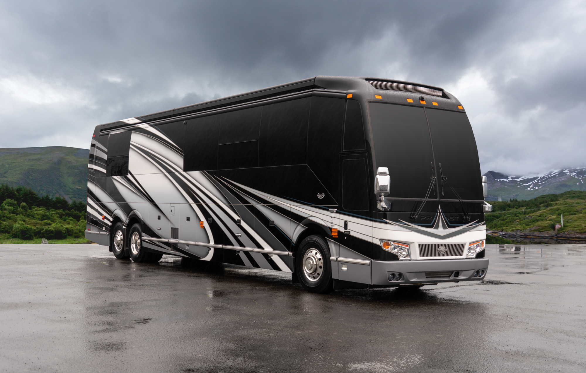 Exterior of Marathon Coach #1352