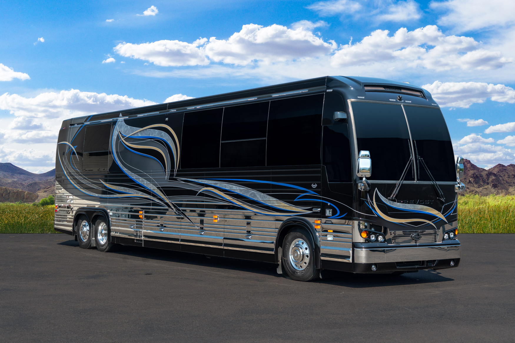 Exterior of Marathon Coach #1373