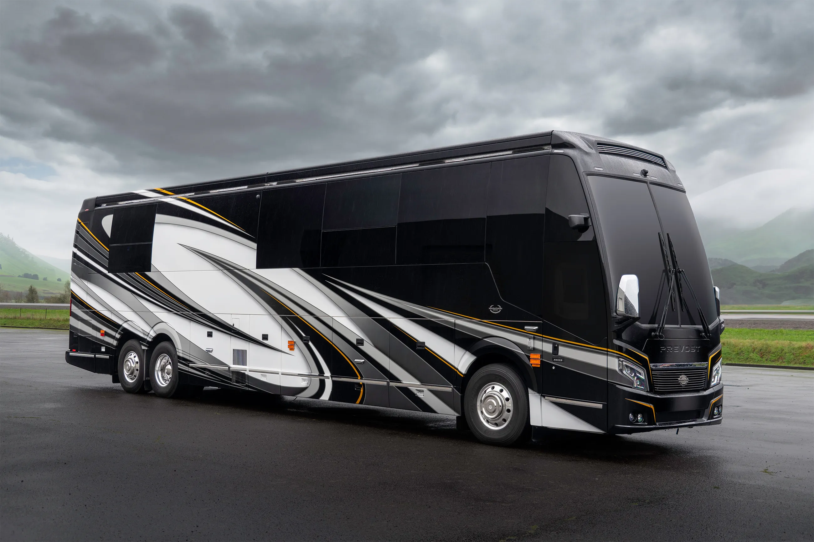 Exterior of Marathon Coach #1382