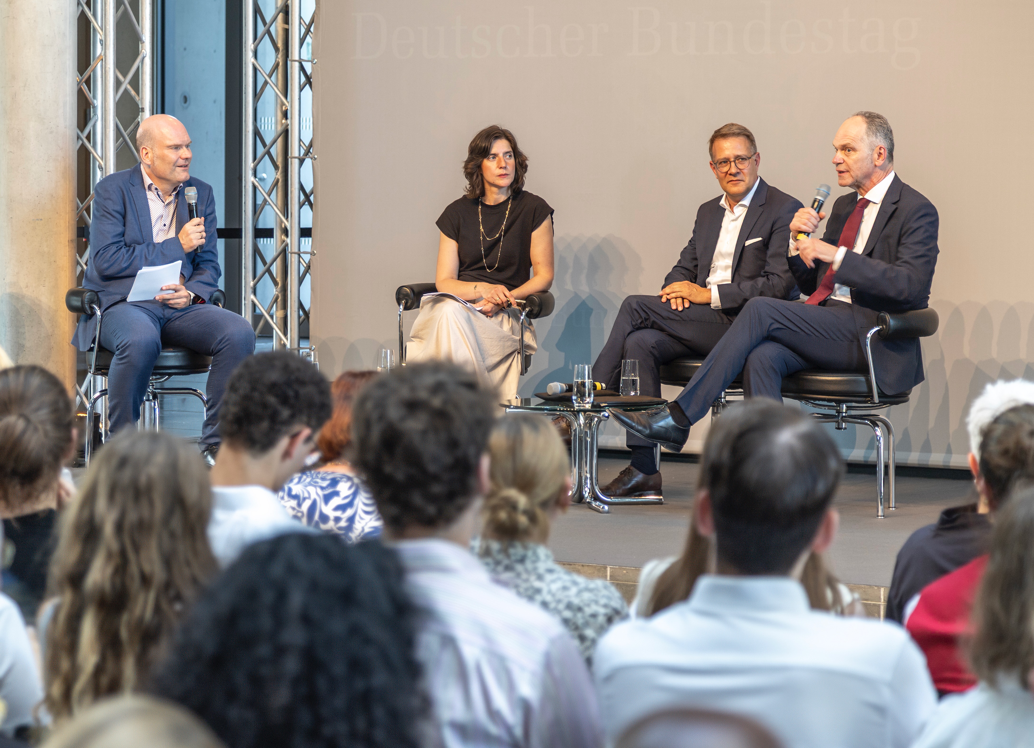 The opening panel discussion on academic freedom at Poster im Bundestag