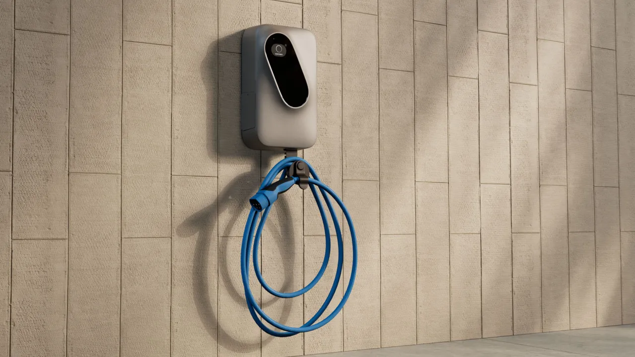 sonnenCharger an der wand installiert