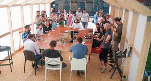 Organization of the Hackathon to revitalize territory in front of abandoned publishing house into a modern city square 16/05/2016