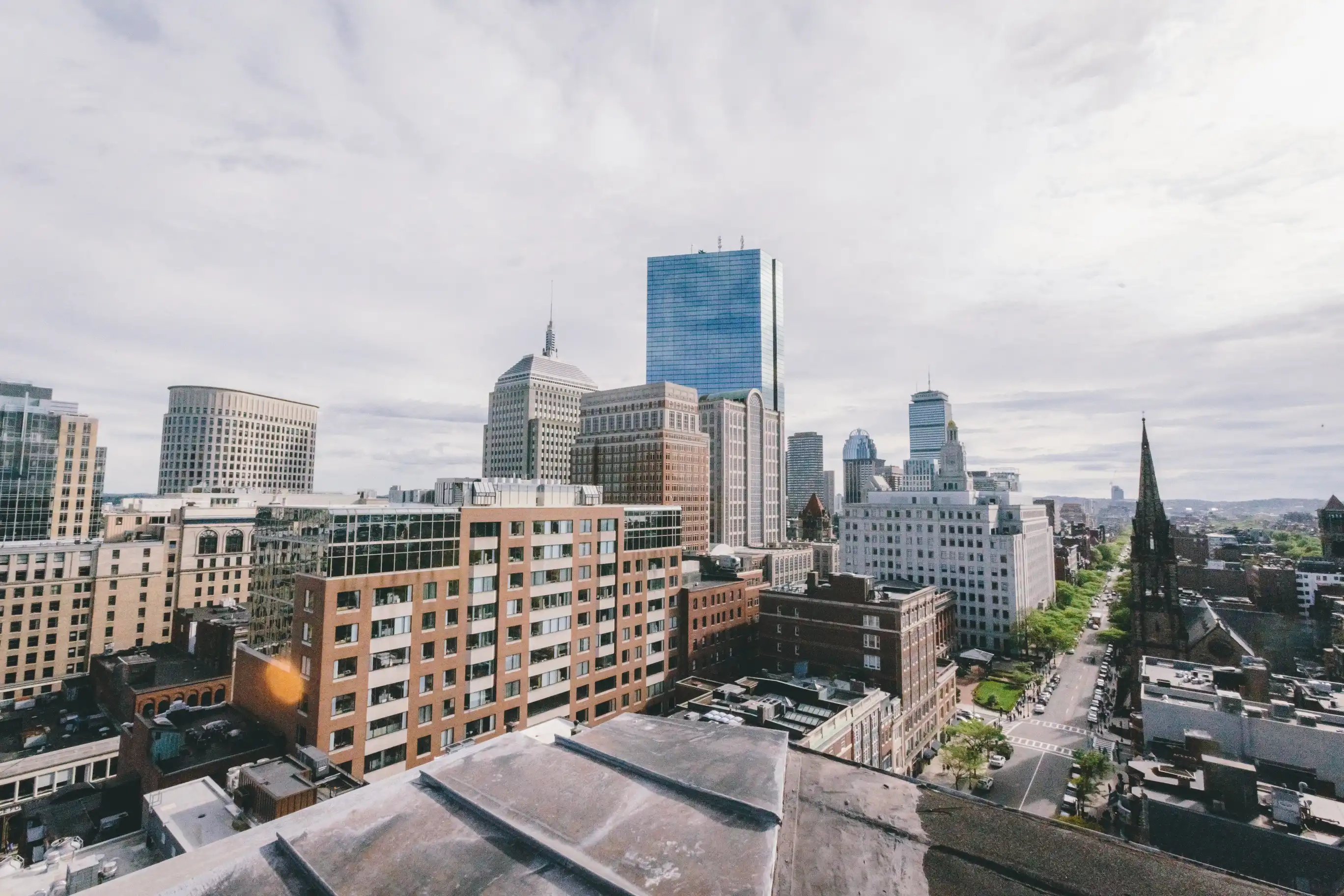 Non-QM lenders offer flexible financing for real estate investors and self-employed borrowers. Compare the best alternative mortgage options.