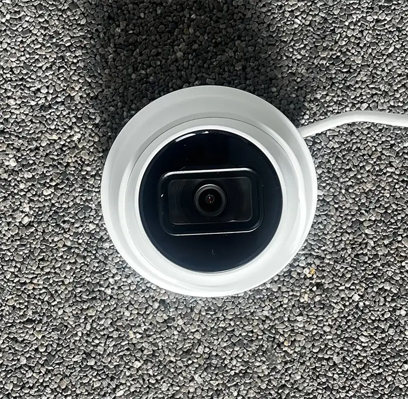 Bedrade camera klaar om geïnstalleerd te worden