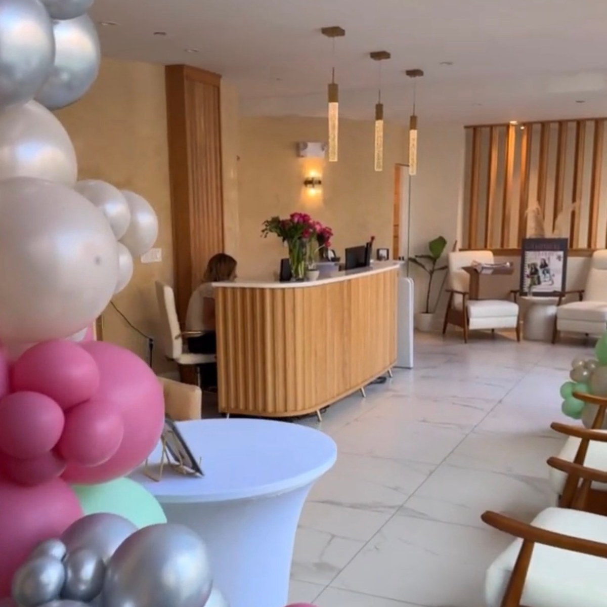 Balloon arch in the Materna reception on 7th Ave South