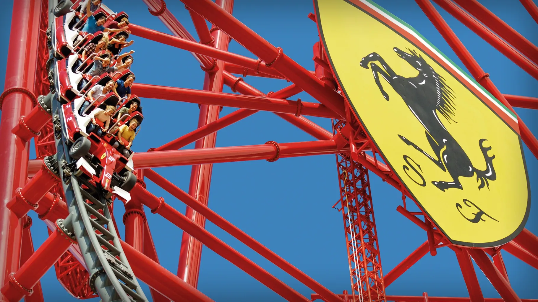 Red Force du parc Ferrari Land / © PortAventura