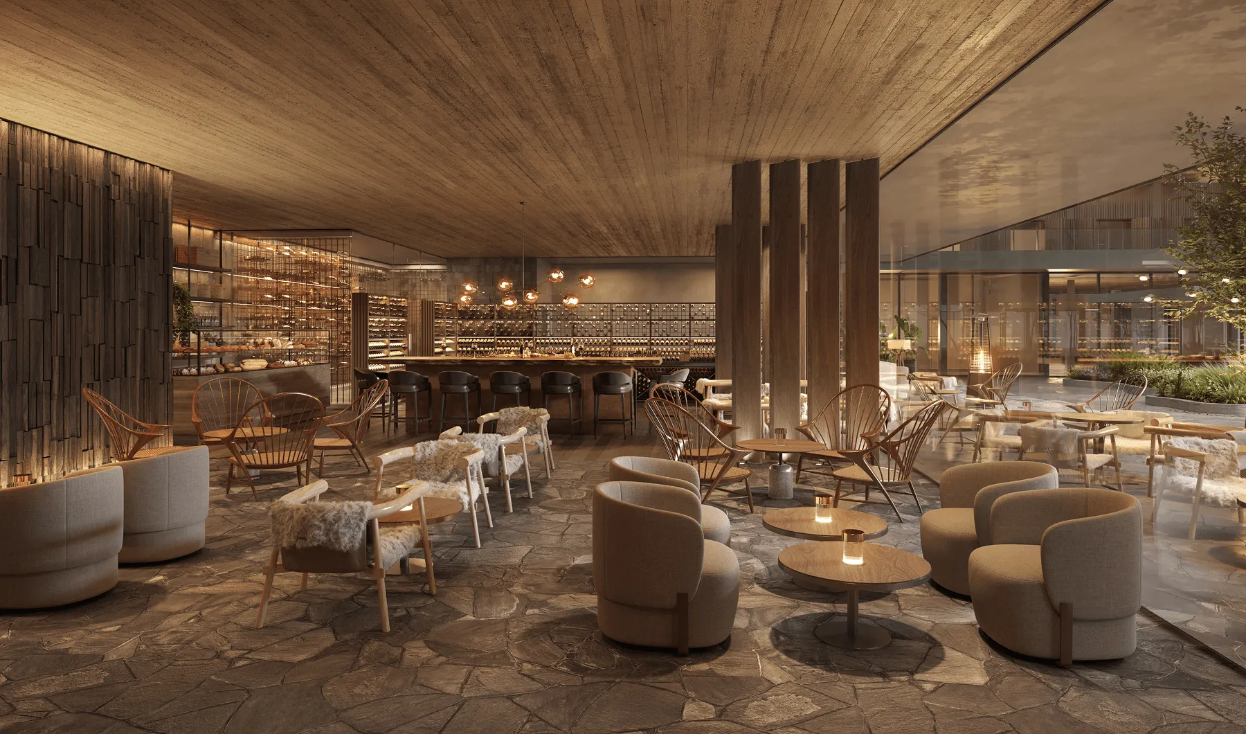 Interior moderno de um lounge com cadeiras estofadas, mesas de madeira, balcão de bar, iluminação quente e grandes janelas de vidro.