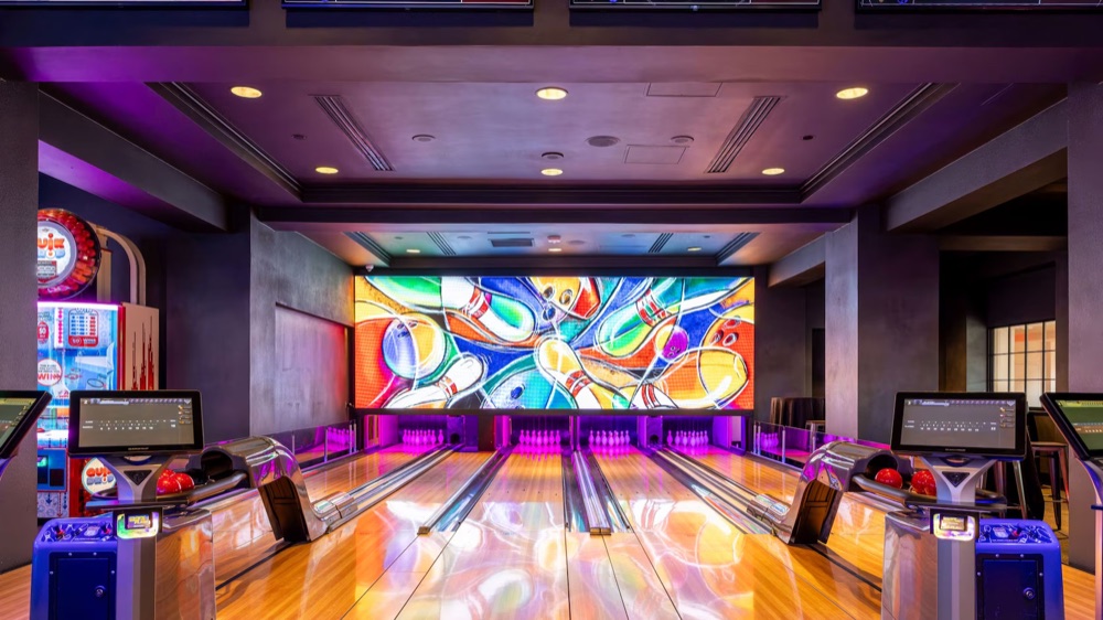 Lagoon Games, Lanes & Eats