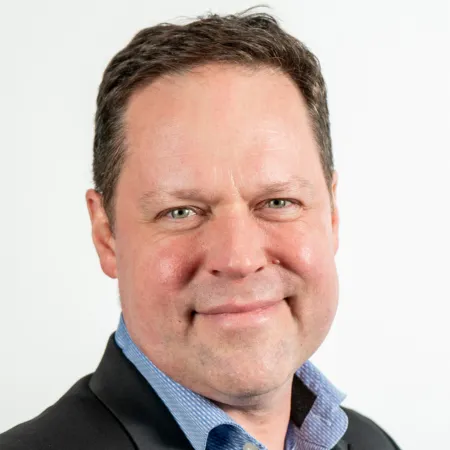 Professional portrait of Pascal Gariépy, member of the PlanAxion team.