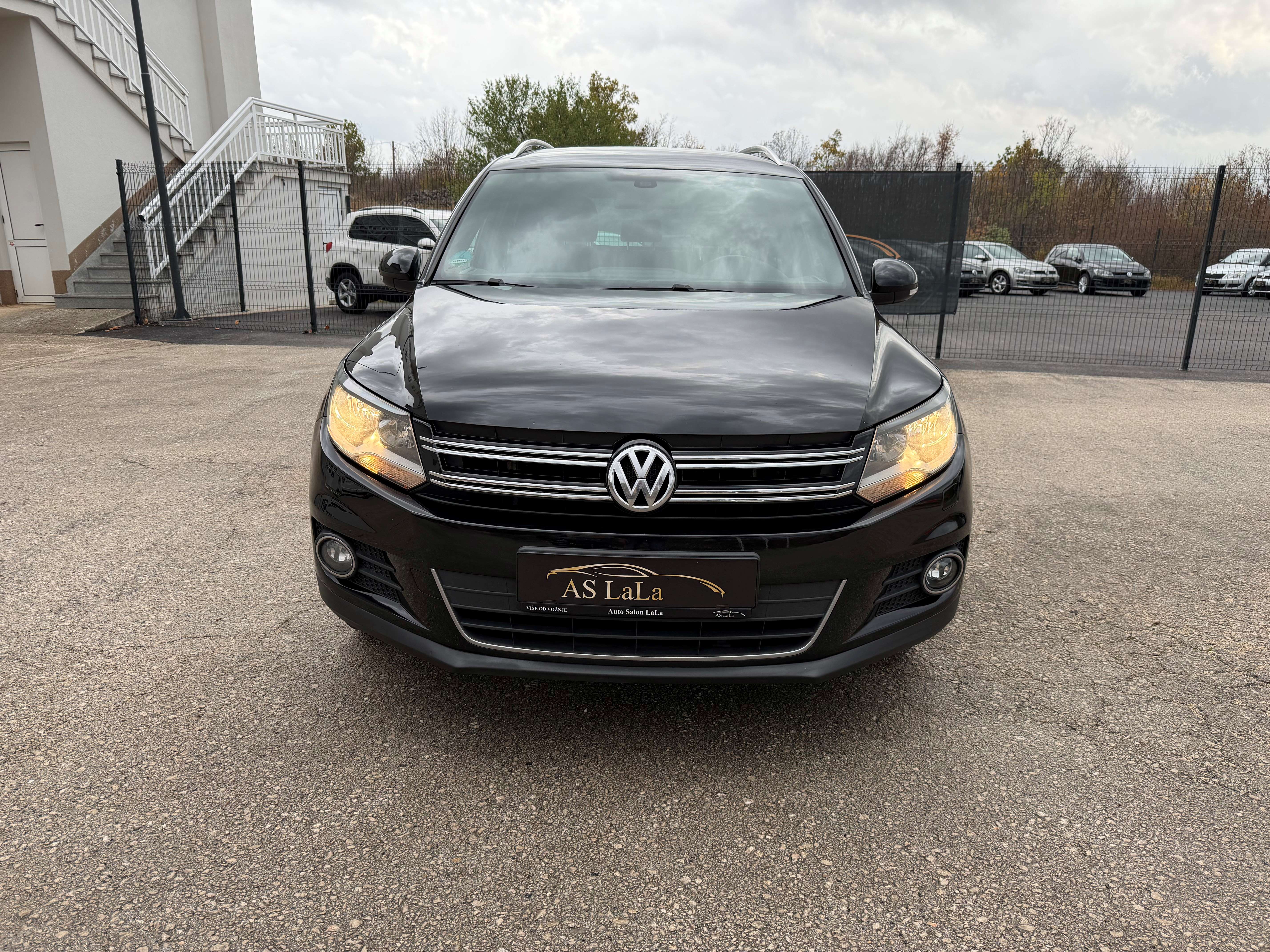 Tiguan Crni