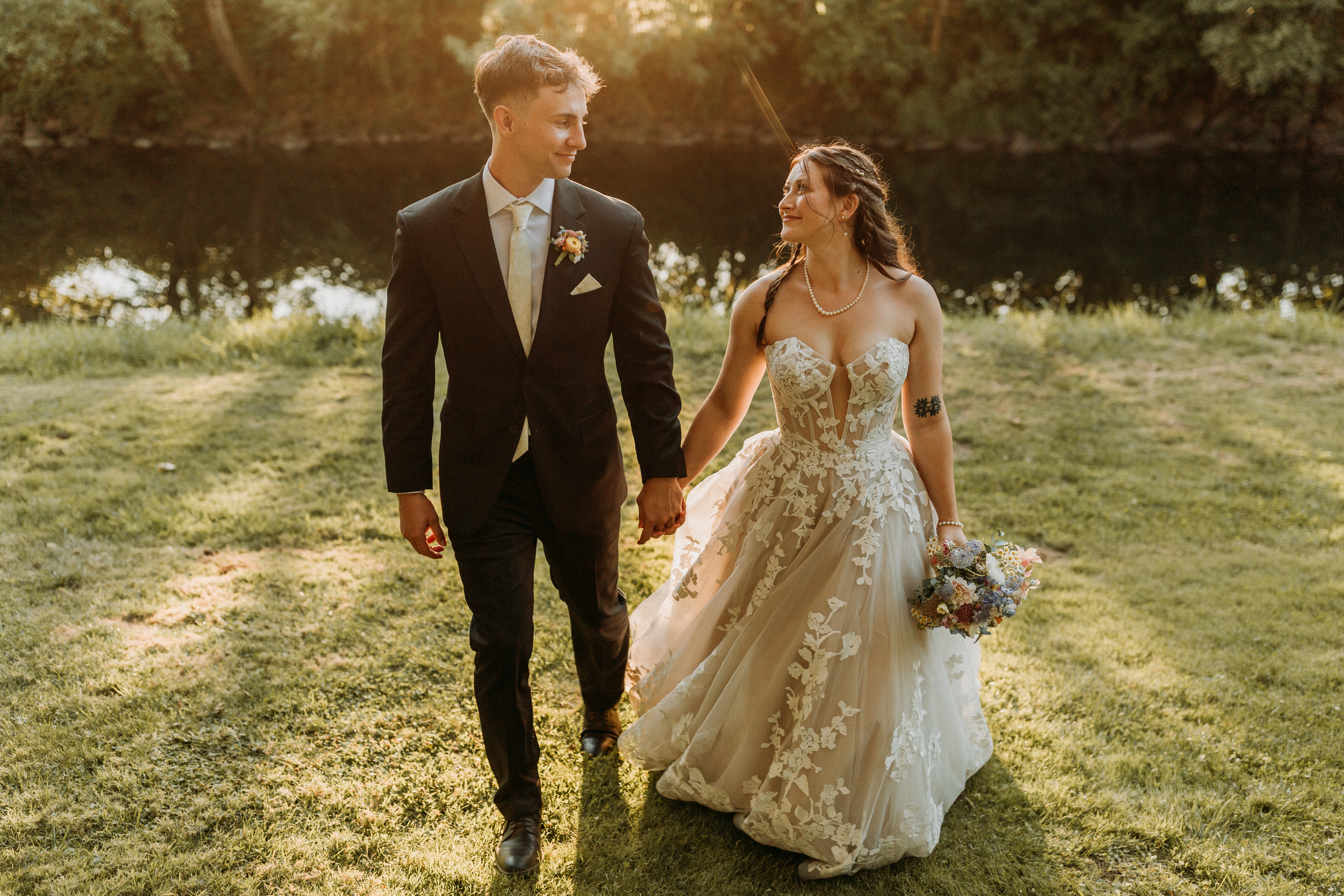 [background image] image of local landmark (for a bed & breakfast)