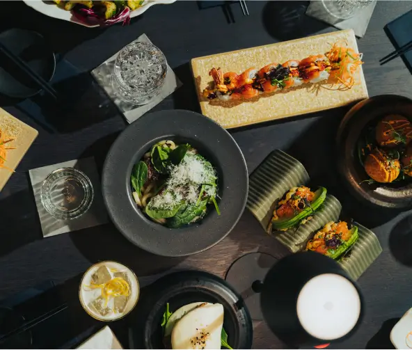 MOGGI Asian Tapas und Bar Experience