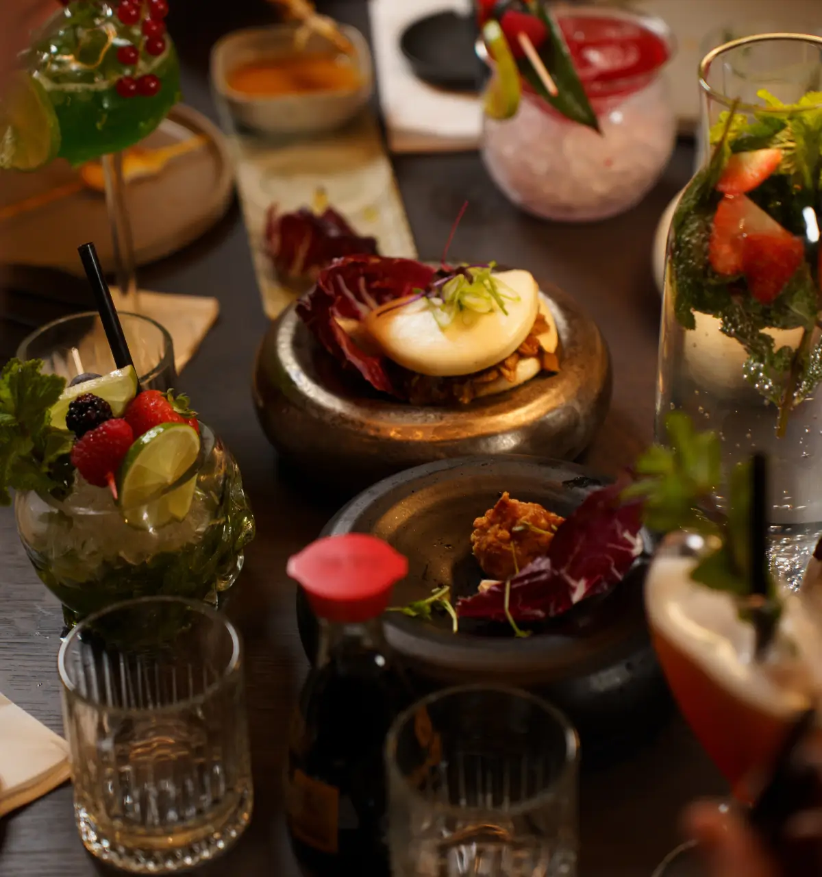 Verschiedene Gerichte gehobener Küche im MOGGI Nürnberg