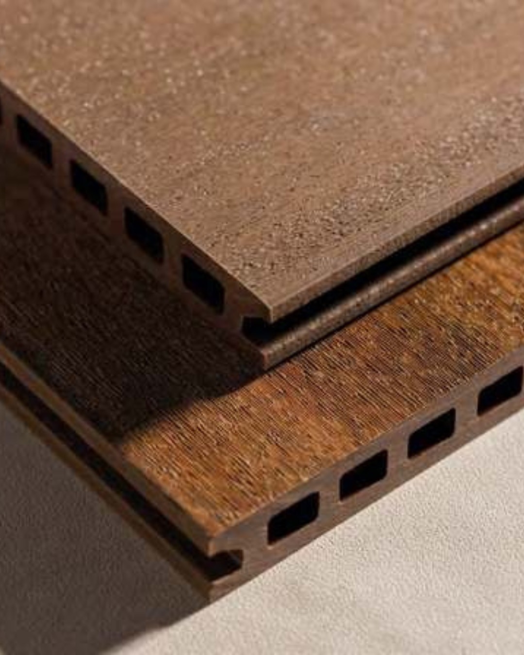 Cross-section view of a Tarimatec hollow board showing the internal voids that end caps close