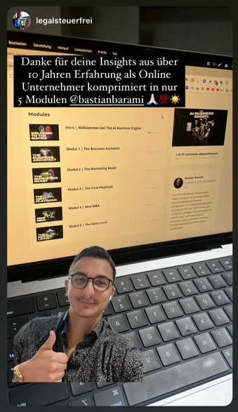 AI Business Engine - Kundenfeedback auf Instagram mit KI-Kurs auf Laptop und Daumen hoch