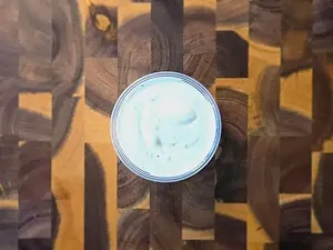 A serving of creamy ranch dipping sauce.