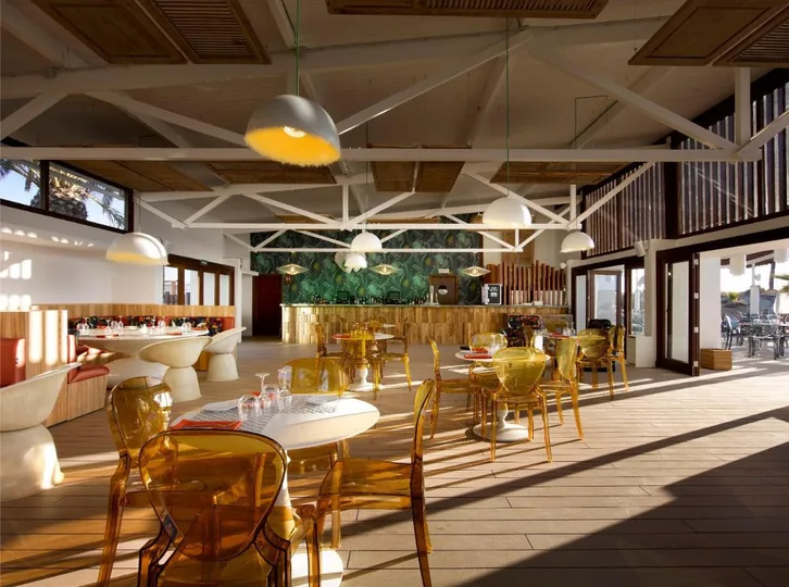 Hard Rock Hotel Ibiza, Playa d&rsquo;en Bossa, Tarimatec composite decking