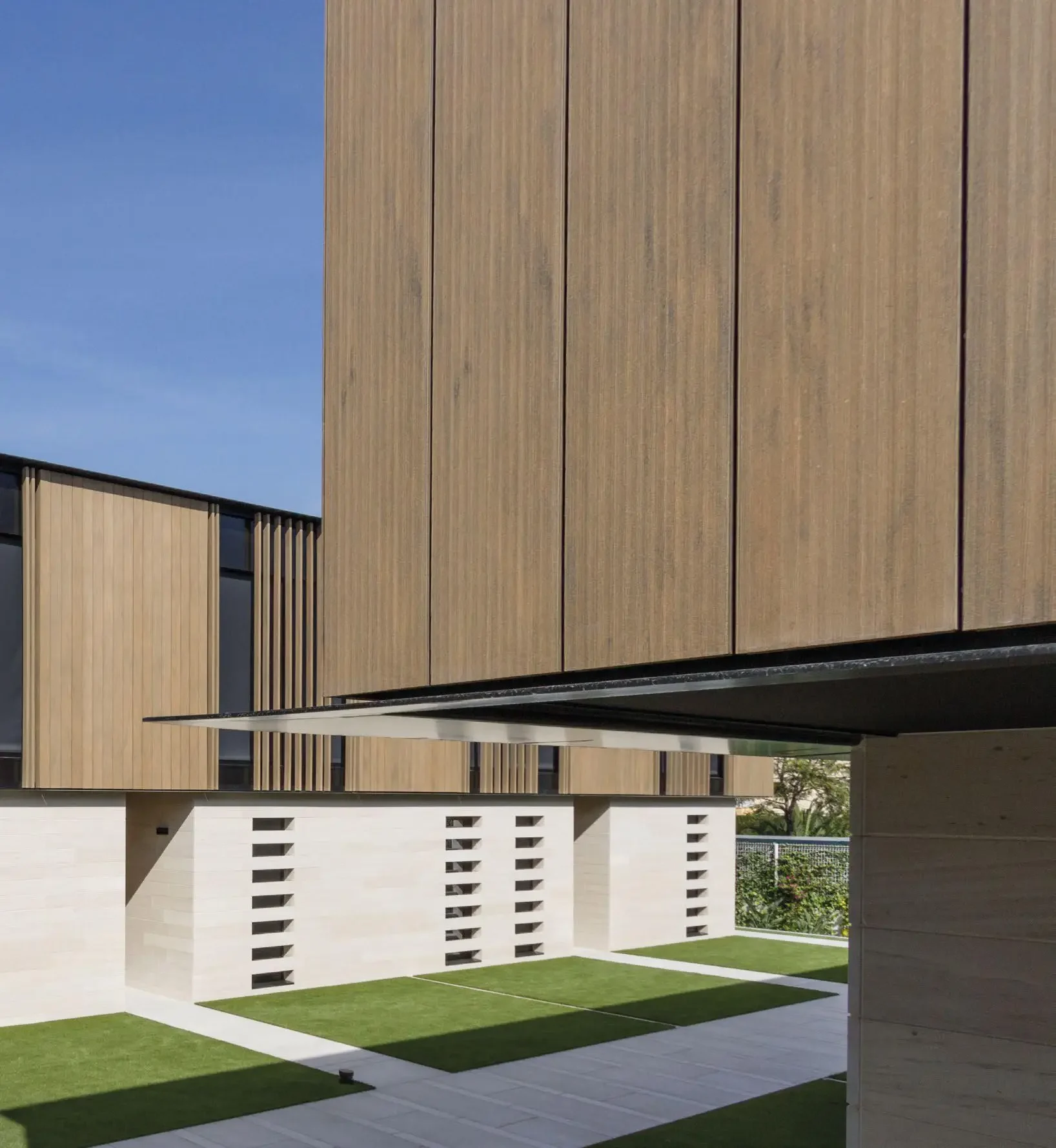 Tarimatec composite decking installed