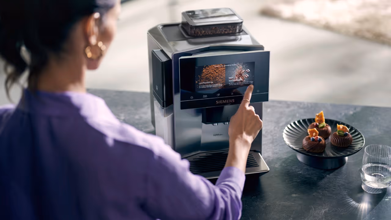 Siemens fully automatic coffee machine with touch control