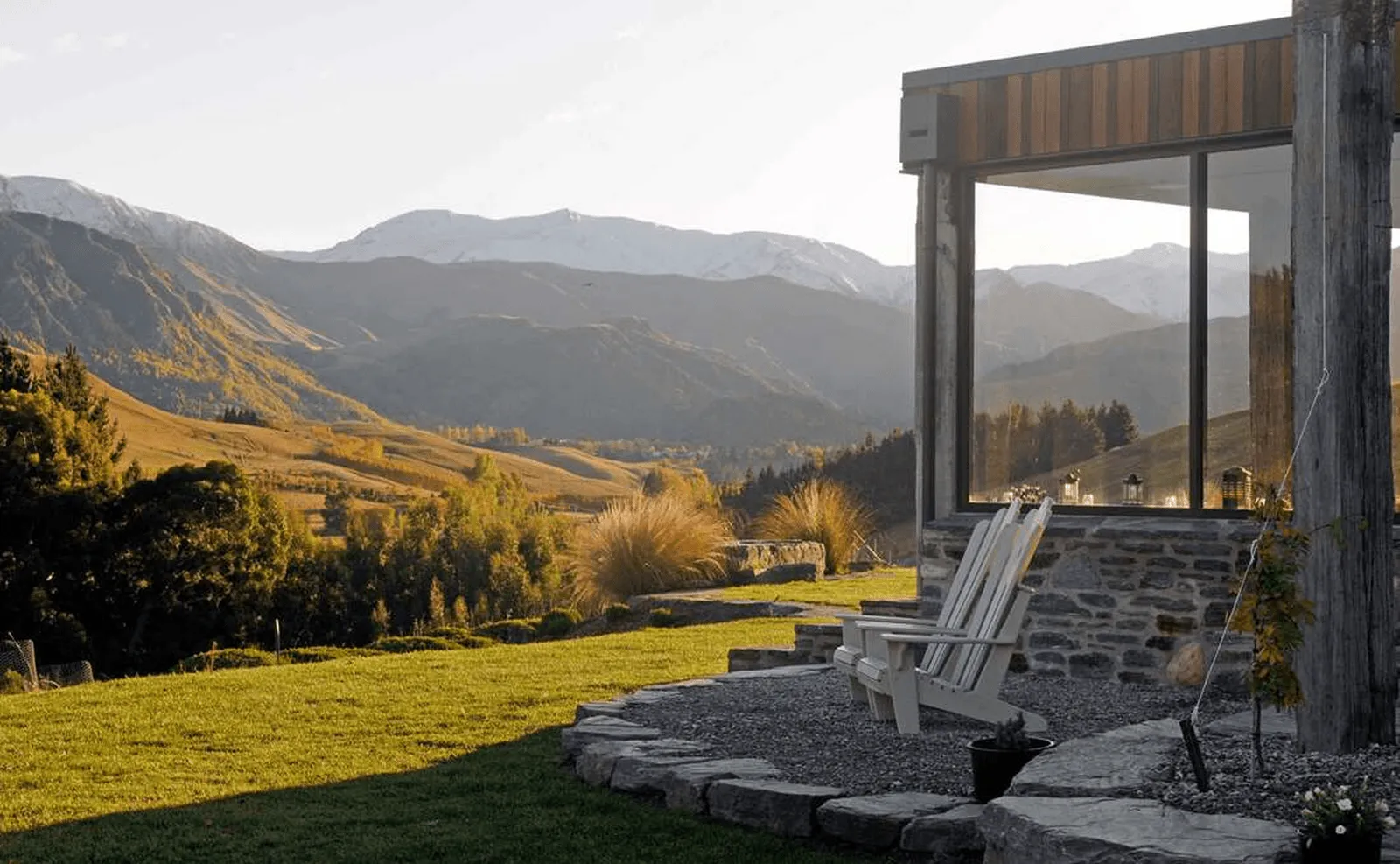 HawkRidge Chateu, Queenstown | Rustic hardwood Pergola