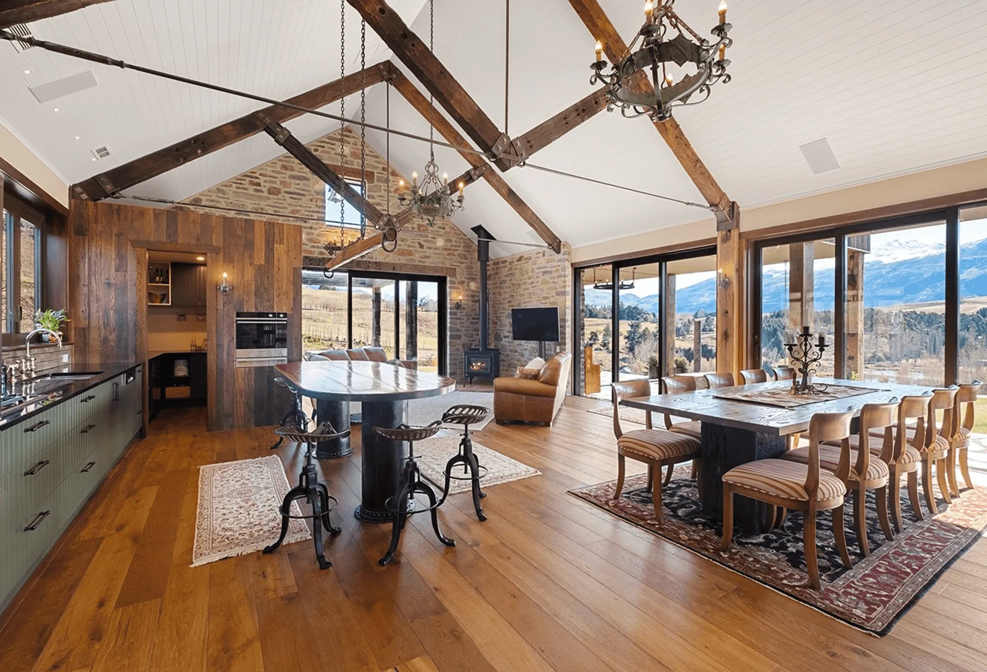 HawkRidge Chateau