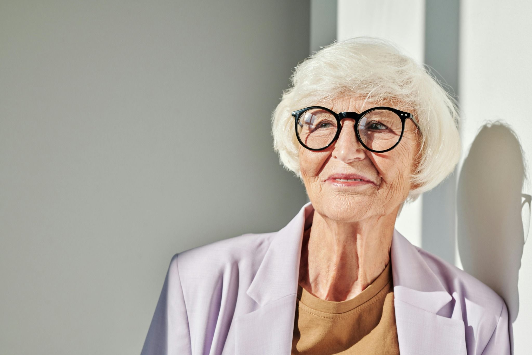 Illustration on solo aging and building a personal support network