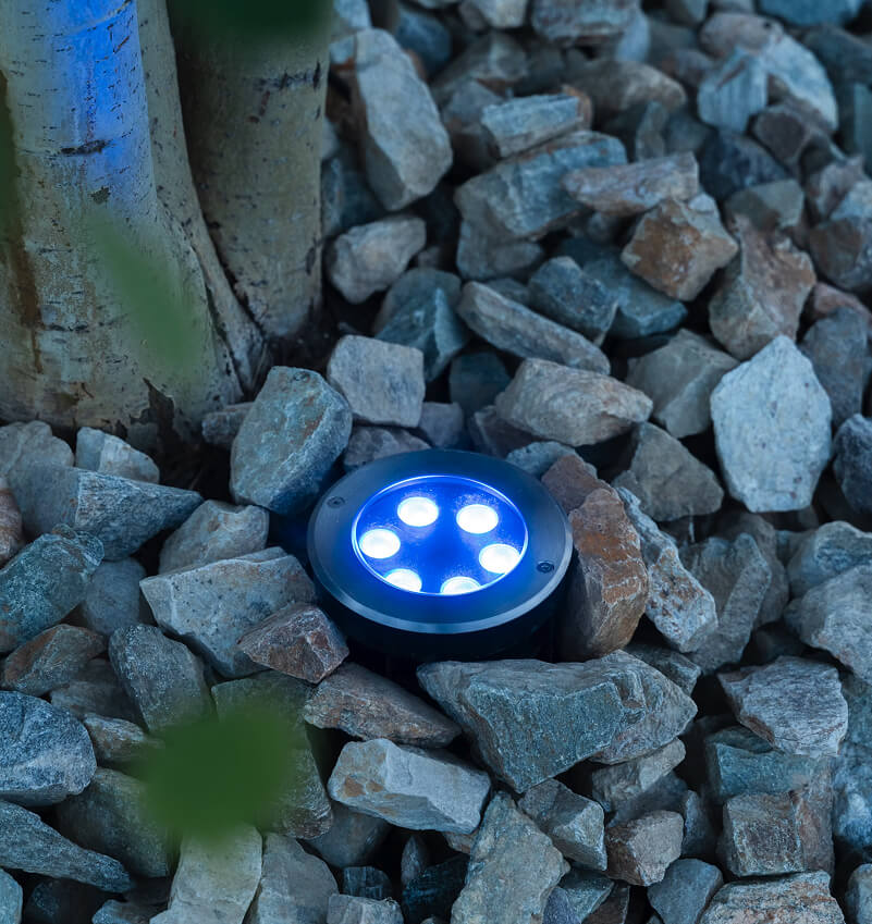 An image of an outdoor lighting