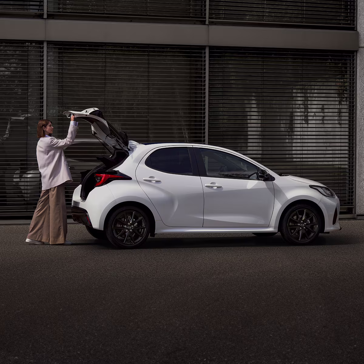 Mazda 2 Hybrid lease