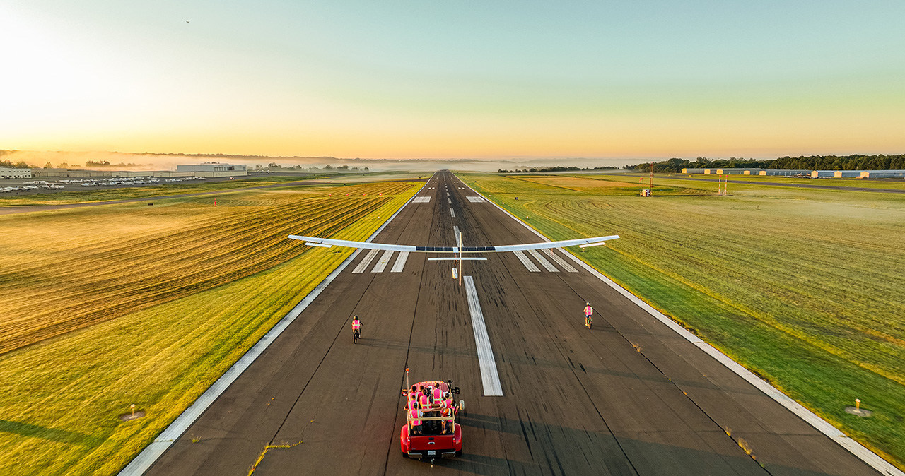 Electra Flies Dawn One, Solar Powered Climate Observatory