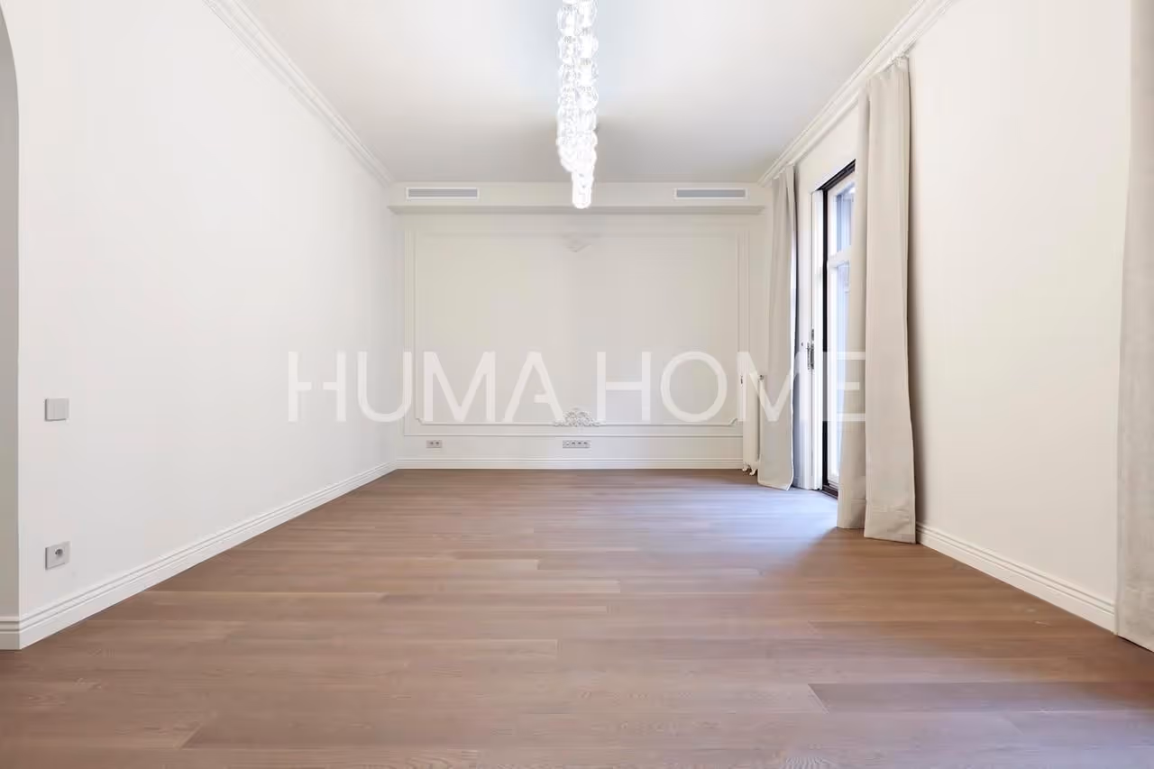 Brand New Apartment on Eixample