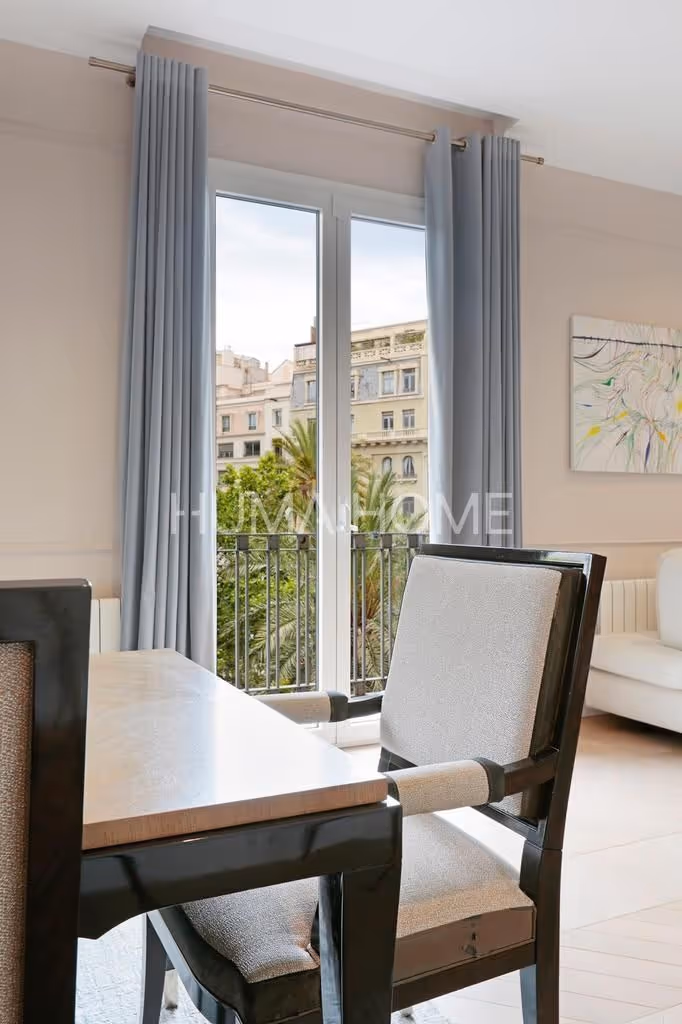 Apartment in Renovated Modernist Building