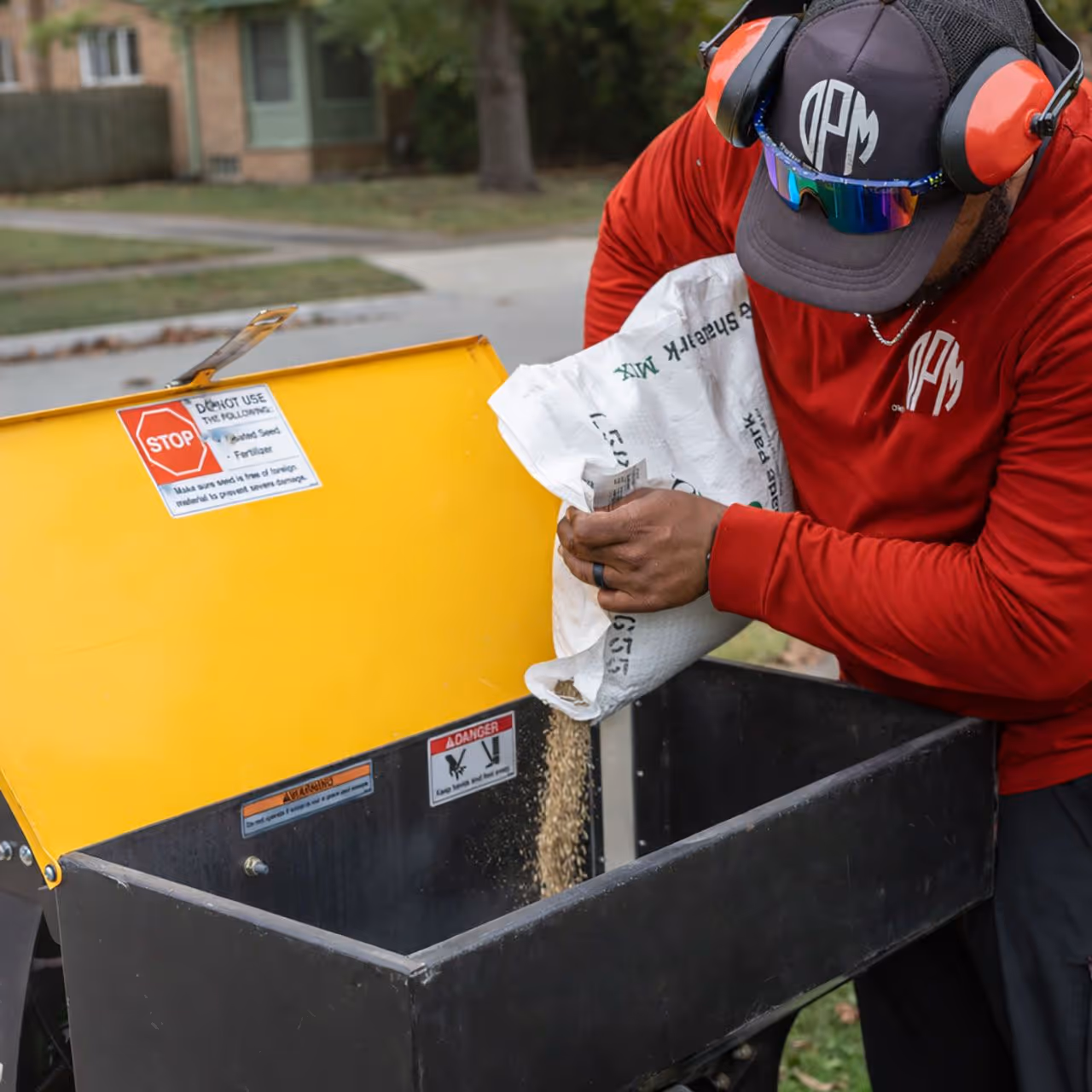 Crabgrass and broadleaf weed treatment Southfield MI
