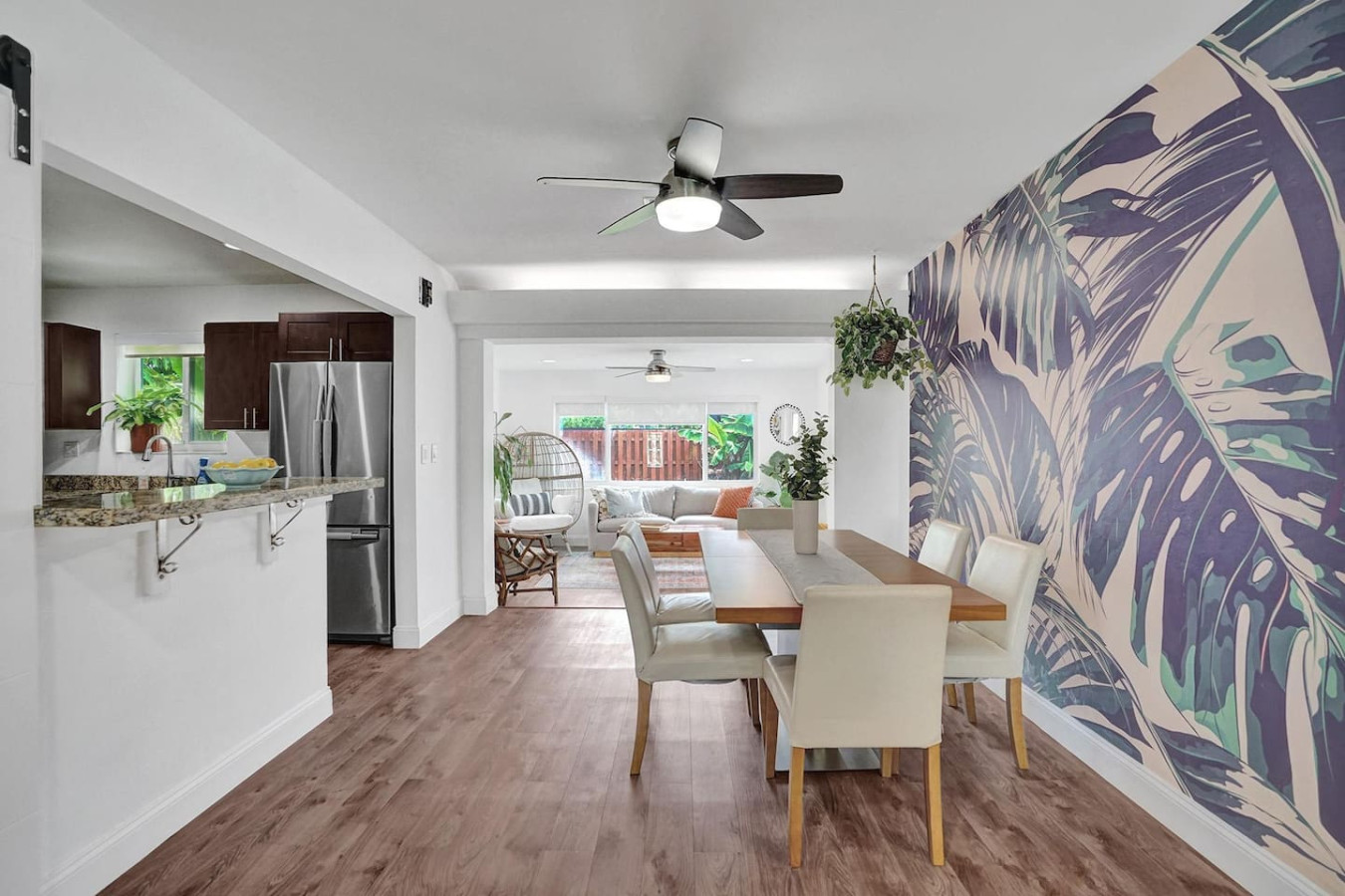 Villa Roosevelt dining area