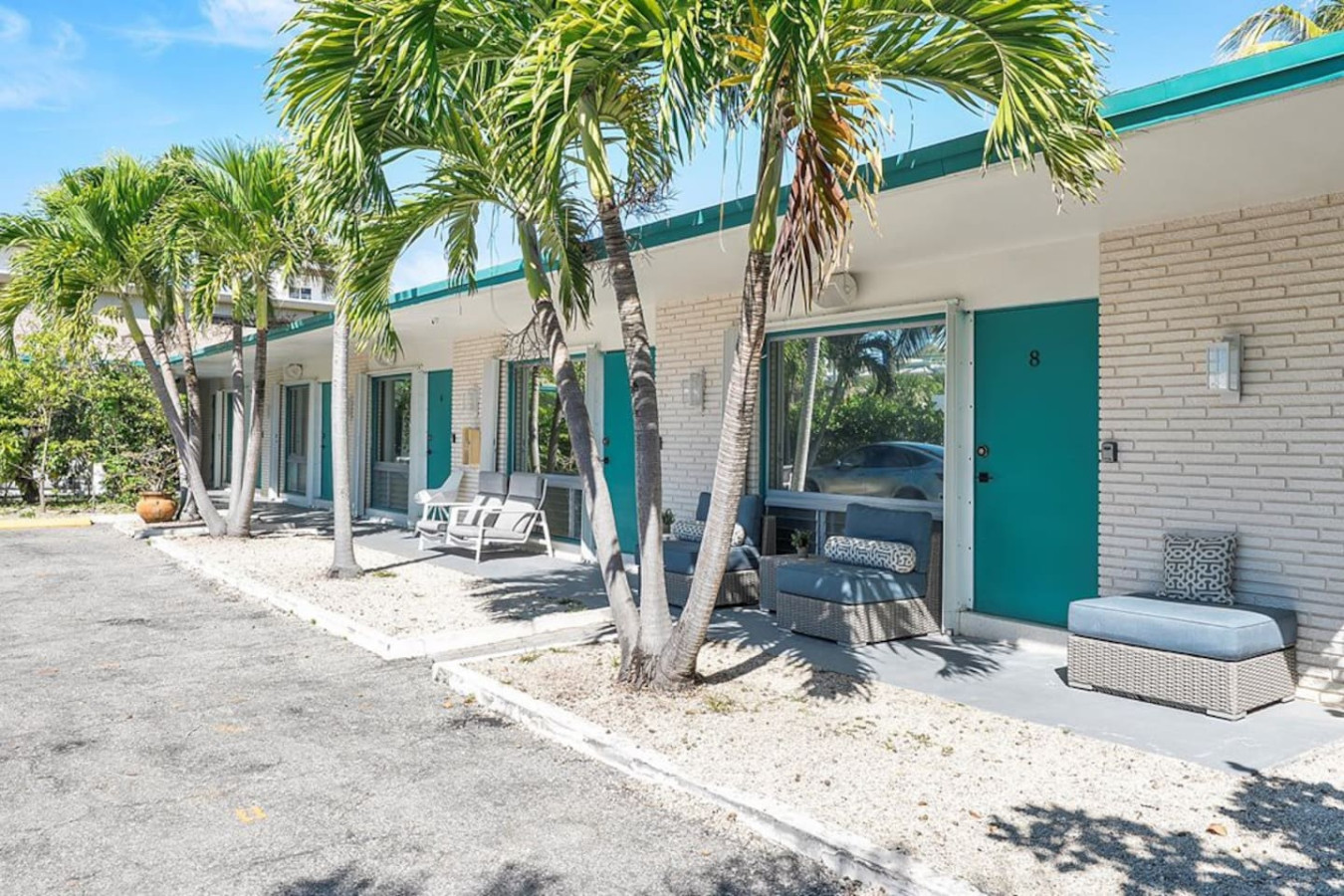 Beachside Efficiency vacation rental – photo 3 of 10