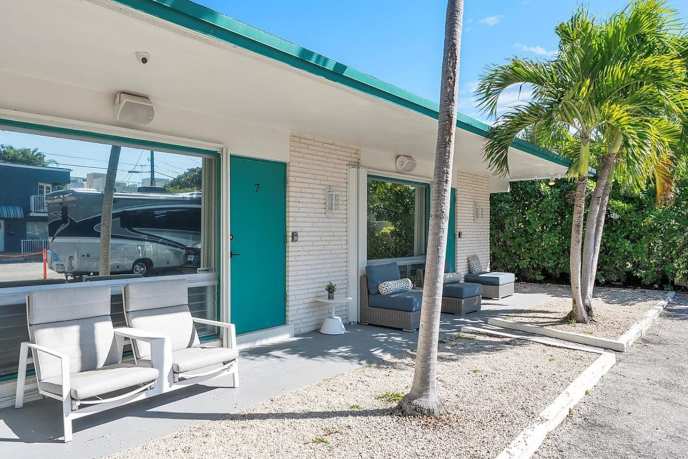 Beachside Efficiency vacation rental – photo 5 of 10
