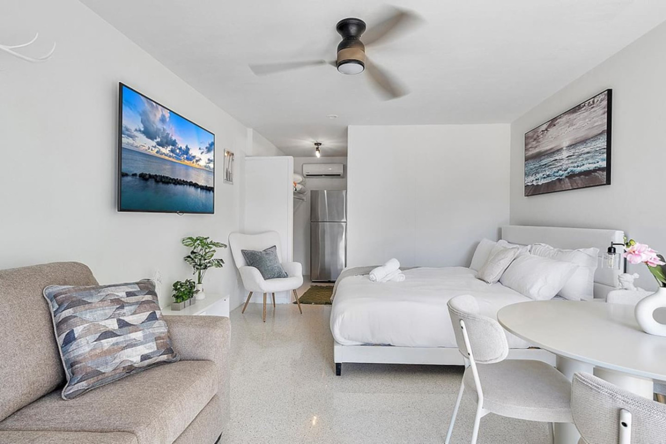 Beachside Efficiency vacation rental – photo 8 of 10