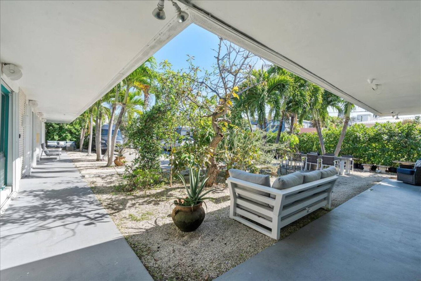Beachside Studio vacation rental – photo 8 of 10