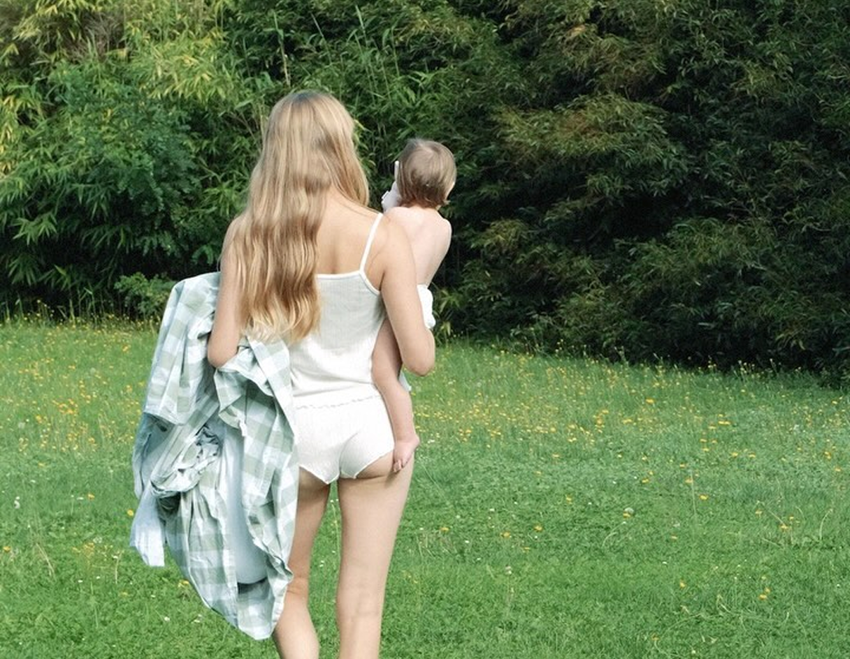 Illustration bidon de lessive en rayon