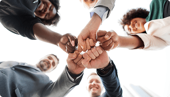 Image d'une équipe unie et engagée.