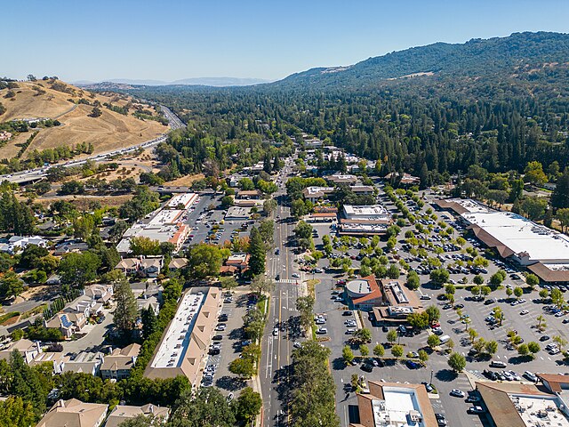 Alamo,_CA_001.jpg