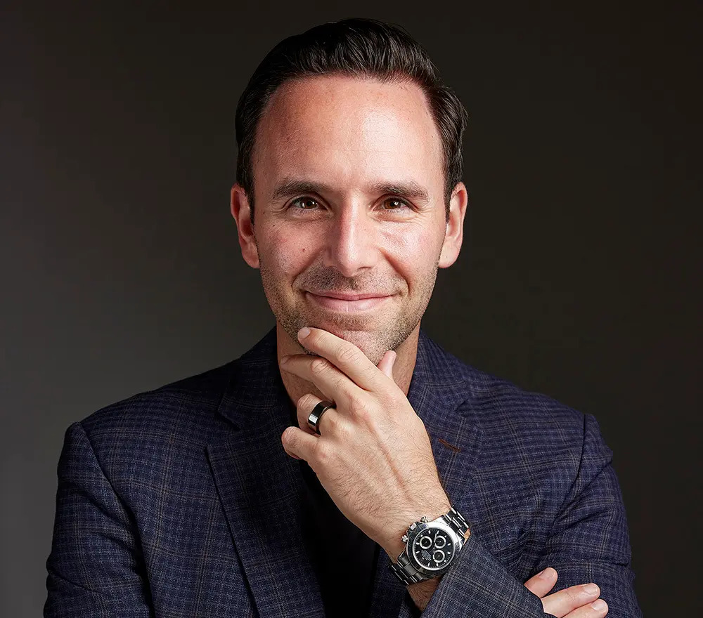 Portrait of Geoff Woods, author of The AI-Driven Leader