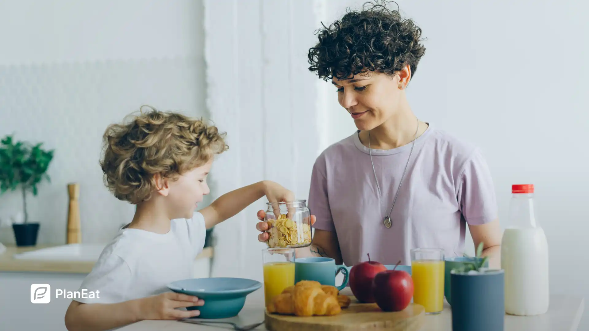 Kid-Friendly Healthy Snacks (School & Home)