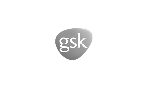 GSK-logo met witte letters op een grijze driehoekige achtergrond.