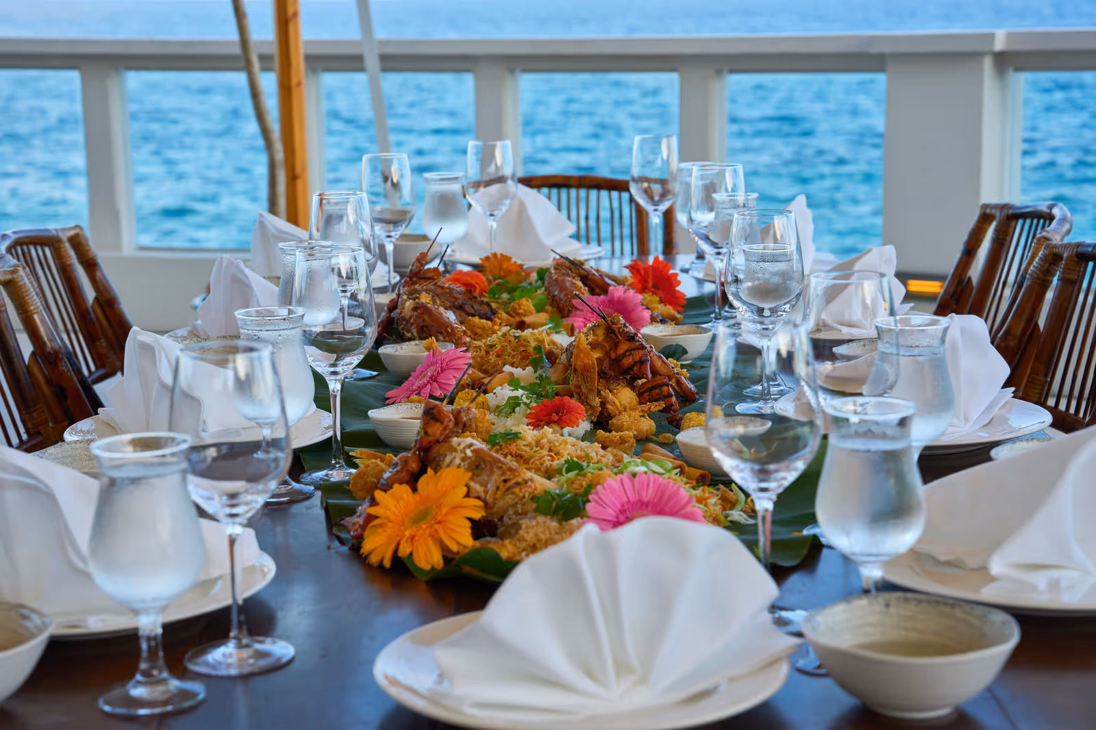 Leah Table Setting